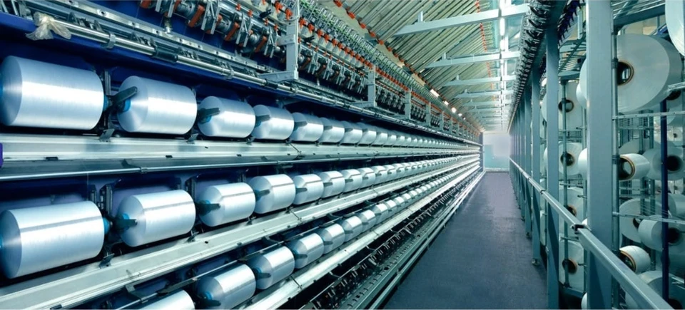 Texturing machinery and synthetic filament yarn packages